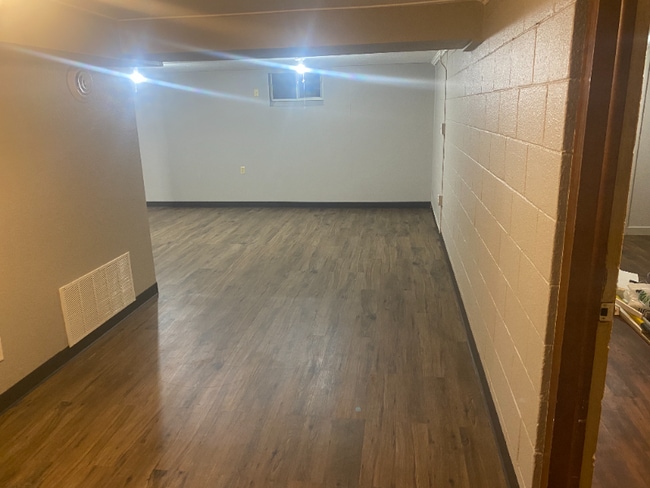 Photo - 129 Kingsbury Ave Unit 1