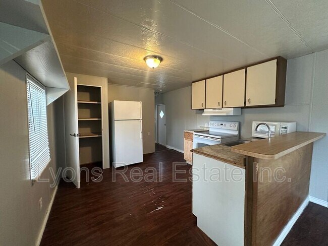 Photo - 7886 Breeze Dr