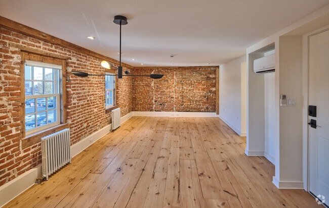 Building Photo - 44 S Main St Unit 2S Rental