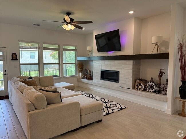 Building Photo - 5321 Texas Bluebell Dr Rental