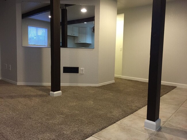 Photo - 150 W 10th St