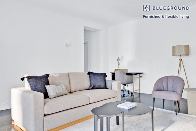 Photo - 15 W 55th St Unidad FL8-ID736