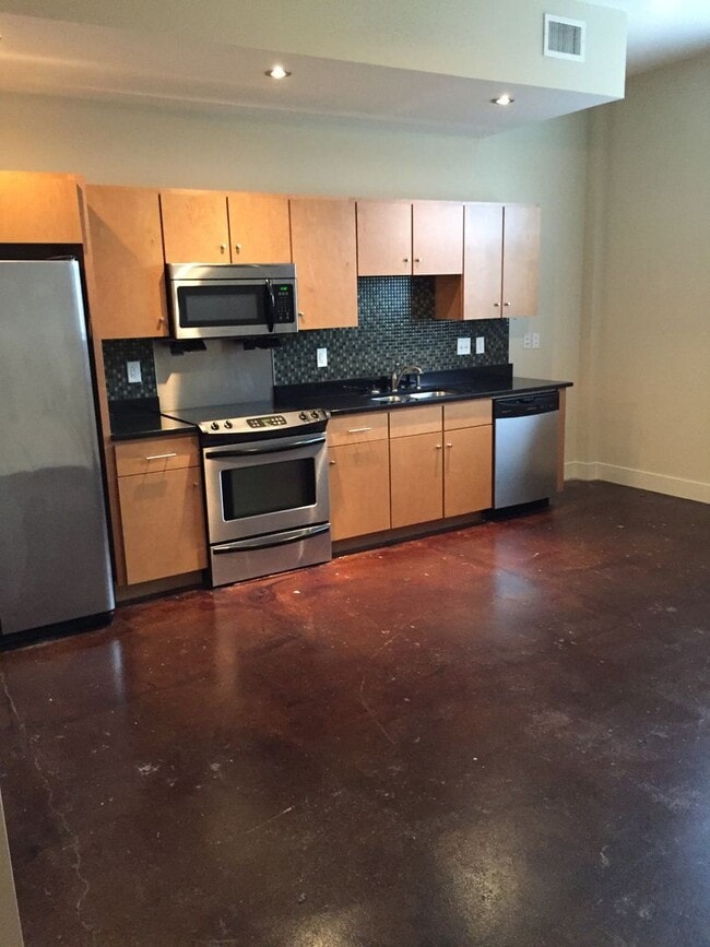 Photo - Montgomery Square Apartments