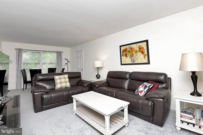 Photo - 106 Washington Rd