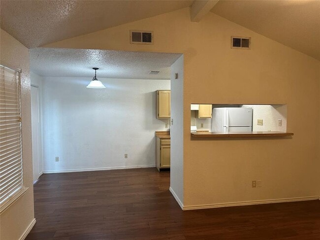 Photo - 16303 Edgemere Dr