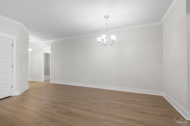 Photo - 704 Brambling Ct
