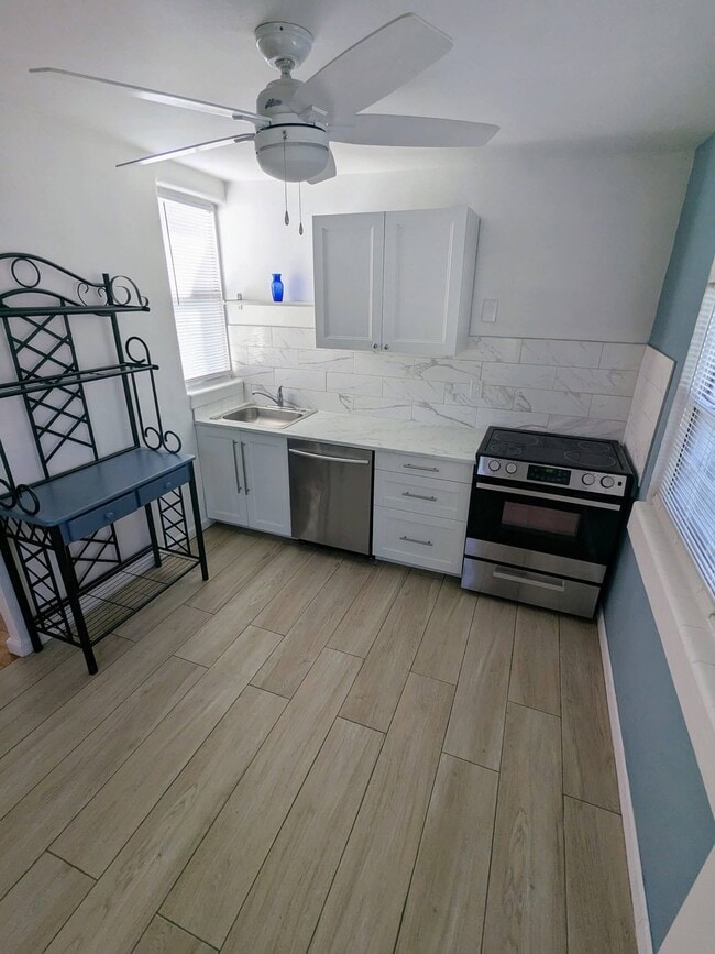 Photo - 209 10th St Unit 1