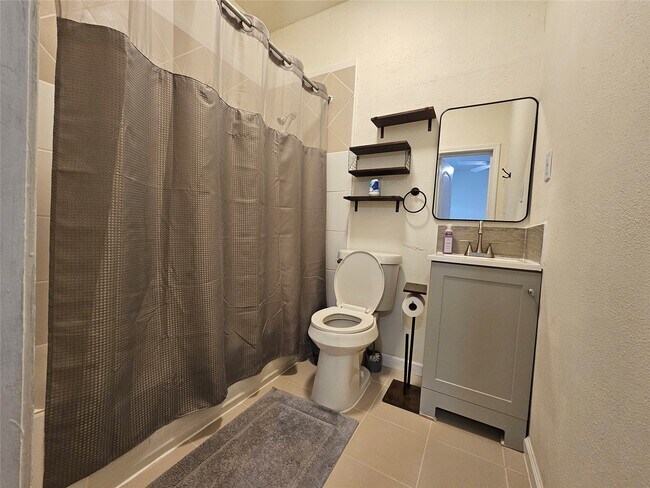 Photo - 7501 Hillsboro St Unidad 1