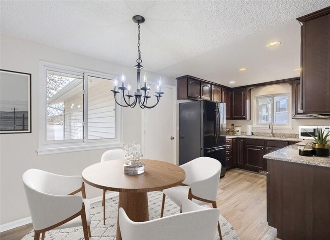Photo - Beautiful Home Near Mcintosh Lake