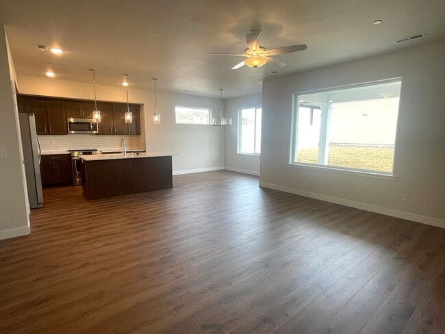 2560 Clark Rdg Dr