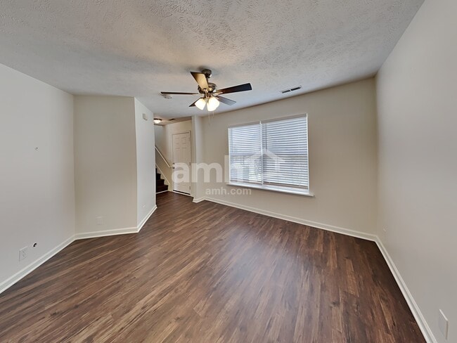 Photo - 7460 Maggie Dr