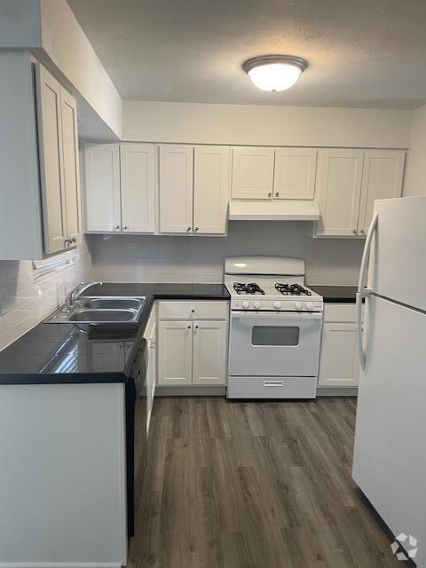 Building Photo - 1532 Longeaton Dr Rental