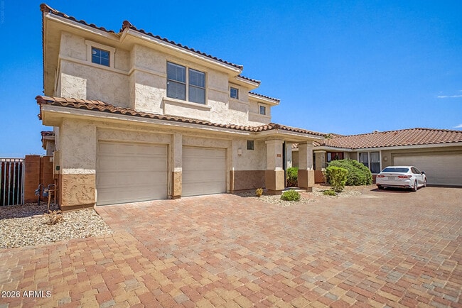 2237 N 135th Dr