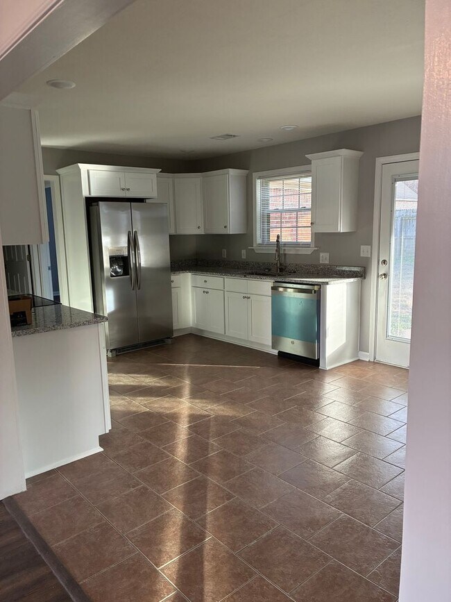 Photo - Beautifully Maintained Home in Quiet Searcy Neighborhood