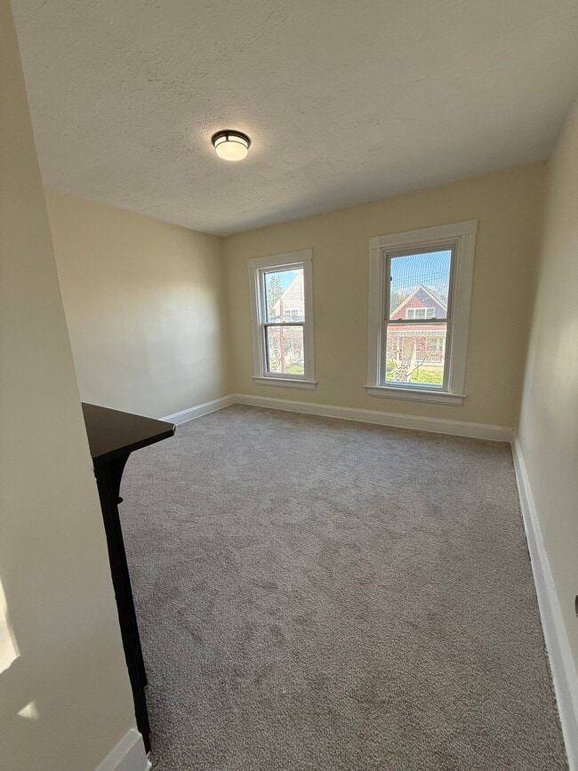 Photo - 113 W 66th St