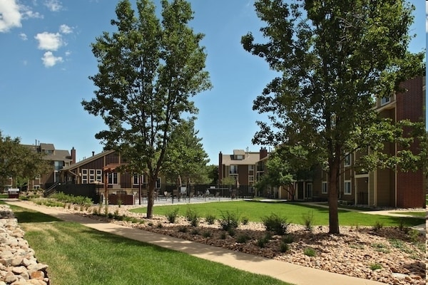 Yard - Summit Riverside Apartments