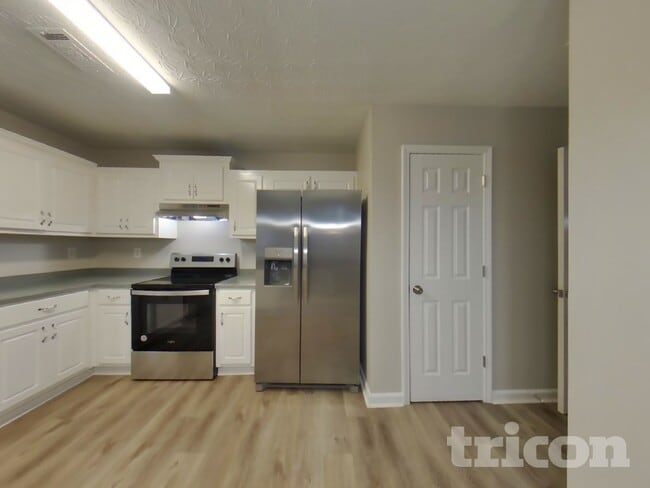Photo - 338 Shadowbrooke Cir SW