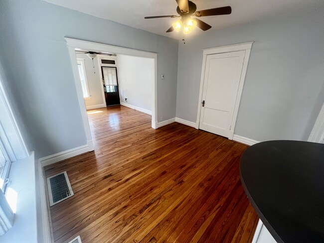 2107 Maury Ave