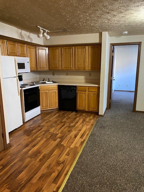 Photo - 301 W Main St