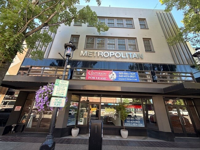 Photo - The Metropolitan Building