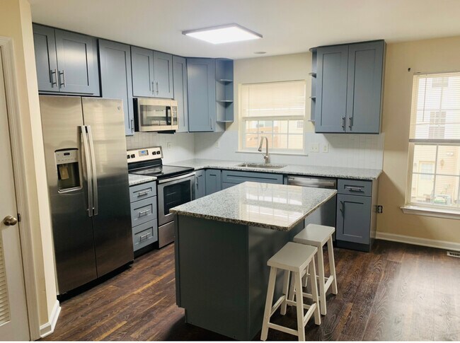 Kitchen 1 - 2419 E York St