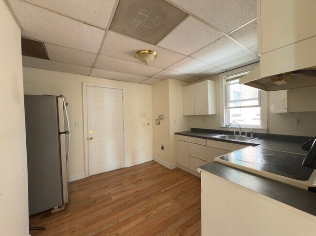 Photo - 1004 Bennington St Unit 3