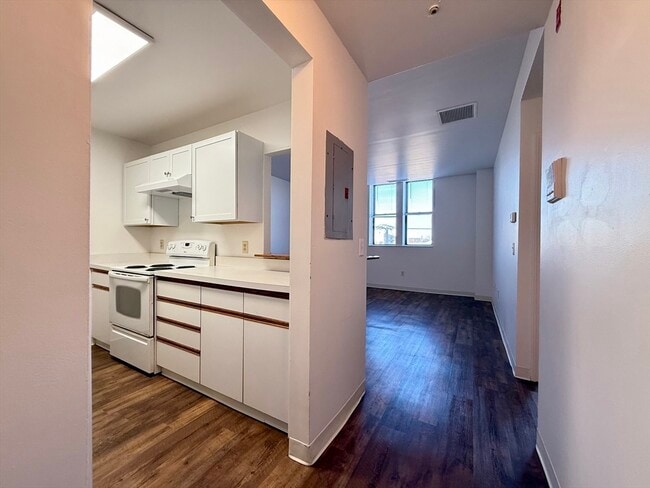 Photo - 6 S Washington St Unit 305