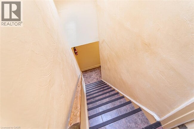 Photo - 718 Ross St Unit 2