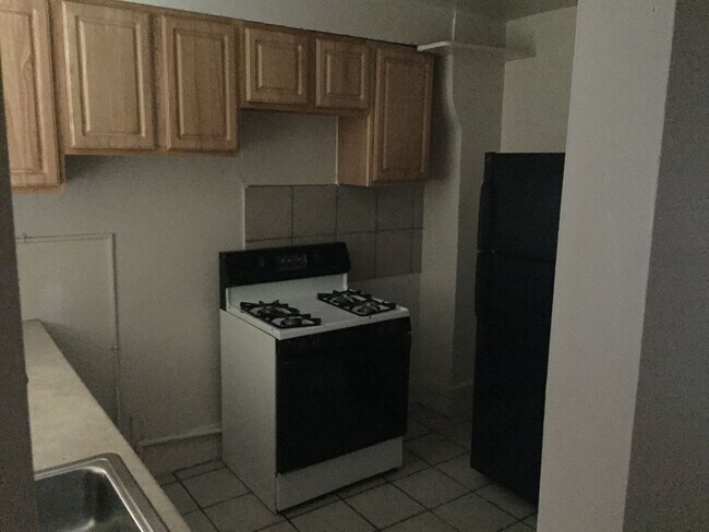 Photo - Great Druid Hill Home