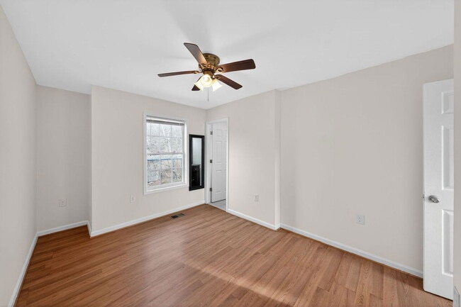 Photo - 7920 Temple Hill Rd