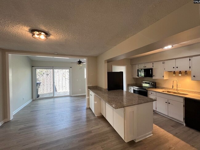 Photo - 6905 Cleaton Rd