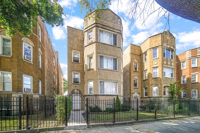 Photo - 7828 S Winchester Ave