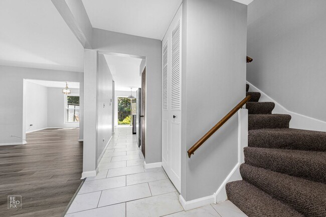 Photo - Cambridge Subdivision in Libertyville! Available June 23!