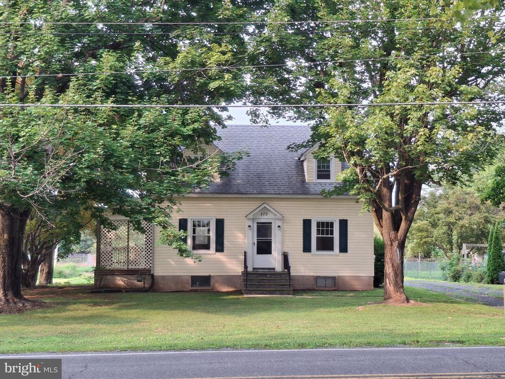 Photo - 873 Old Rte 30