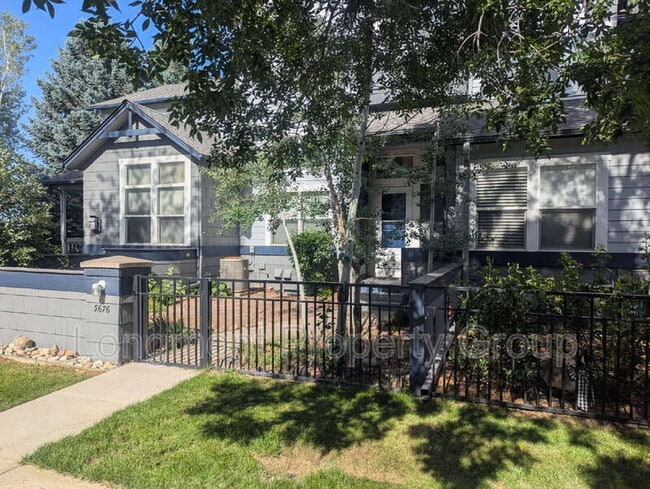 Building Photo - 3676 Oakwood Dr