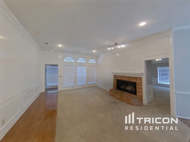 Photo - 2065 Mossberg Dr