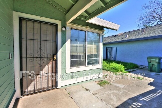 Photo - 7733 Temwoods Way