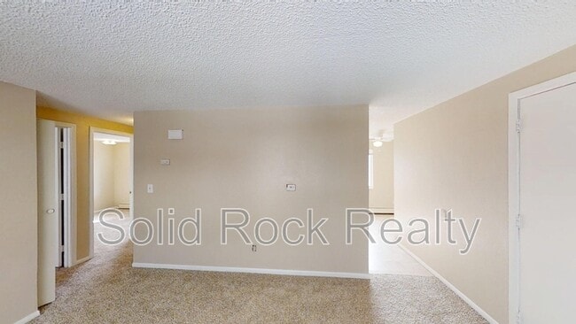Photo - 2909 Sage St