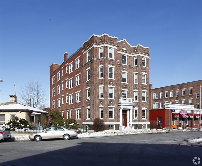 Building Photo - 1 Harbor St Unit 8