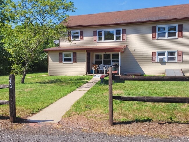 Building Photo - 46 Tritch Ln Unit B