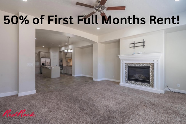 Building Photo - Pet Friendly 4 Bedroom Home! Internet Incl...