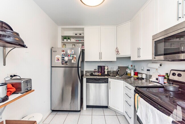 Photo - 3550 N Lake Shore Dr Unit 1823