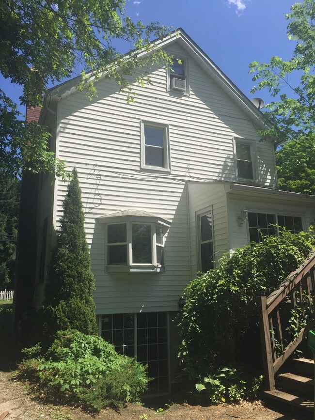 Photo - 6788 Wakefield Rd