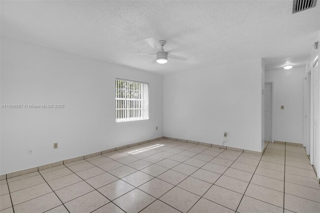 Photo - 4776 E 10th Ave Unit 4778