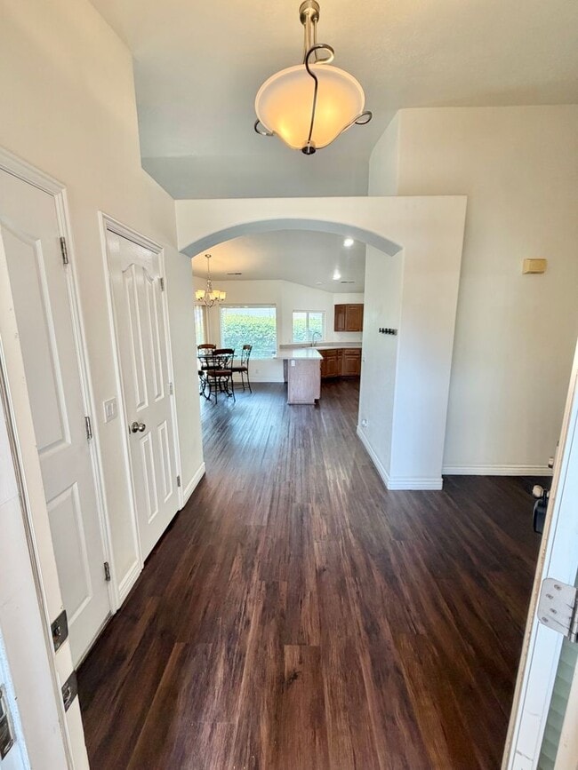 Photo - 143 187 N Westridge Dr