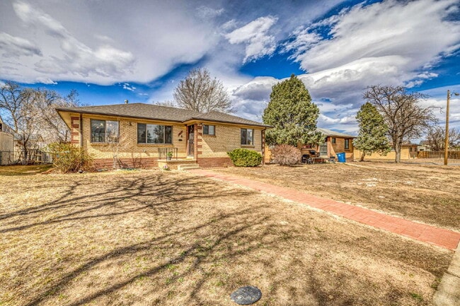 Photo - Lovely 5 Bed  / 2 bath in Boston Heights