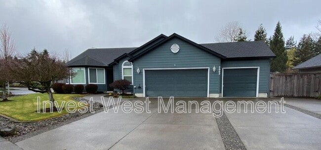 Building Photo - 2002 NE 153rd Ave