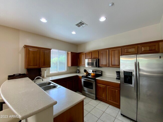 1776 W Owens Way