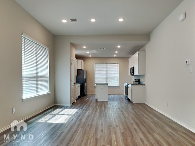 Photo - 11731 Miller Cir