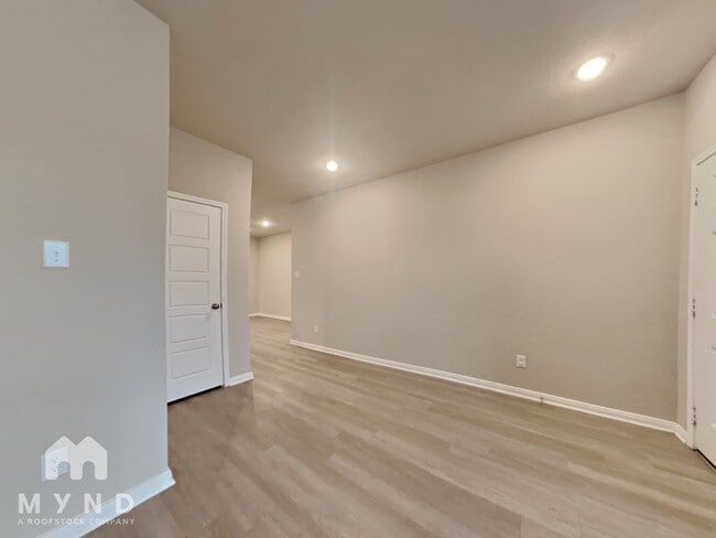 Photo - 6815 Titan Pk